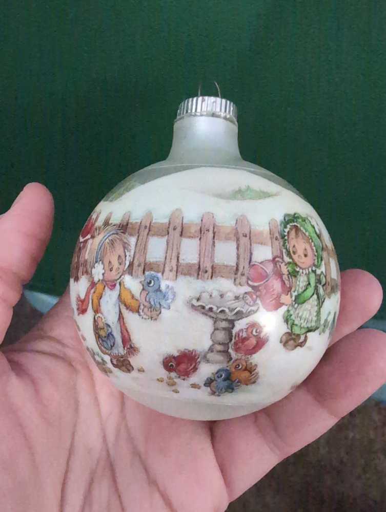 Betsy Clark: Home For Christmas 1989  ornament collectible - Main Image 2
