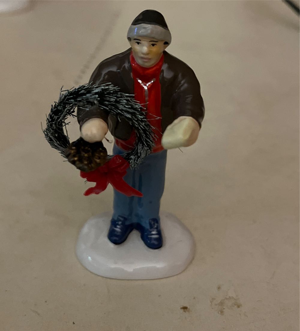 Merry Olde Santa: 08: Santa with Cardinals on Hands