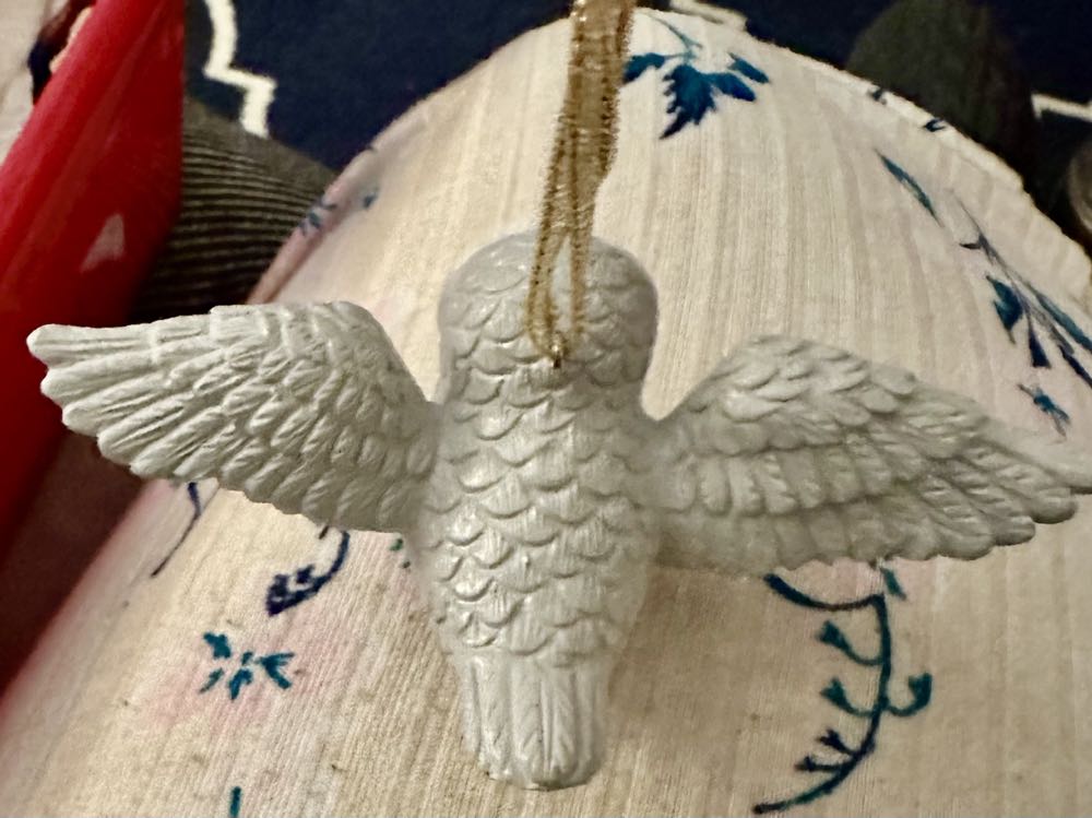 Disney The Nutcracker And The Four Realms Owl  ornament collectible [Barcode 400393965472] - Main Image 2