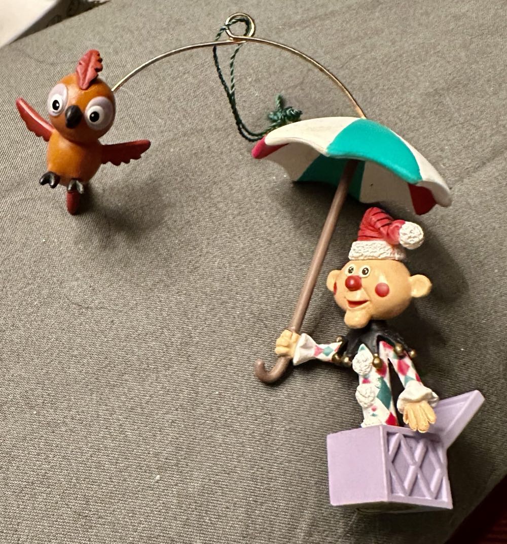 Rudolph’s Island Of Misfit Toys  ornament collectible - Main Image 2