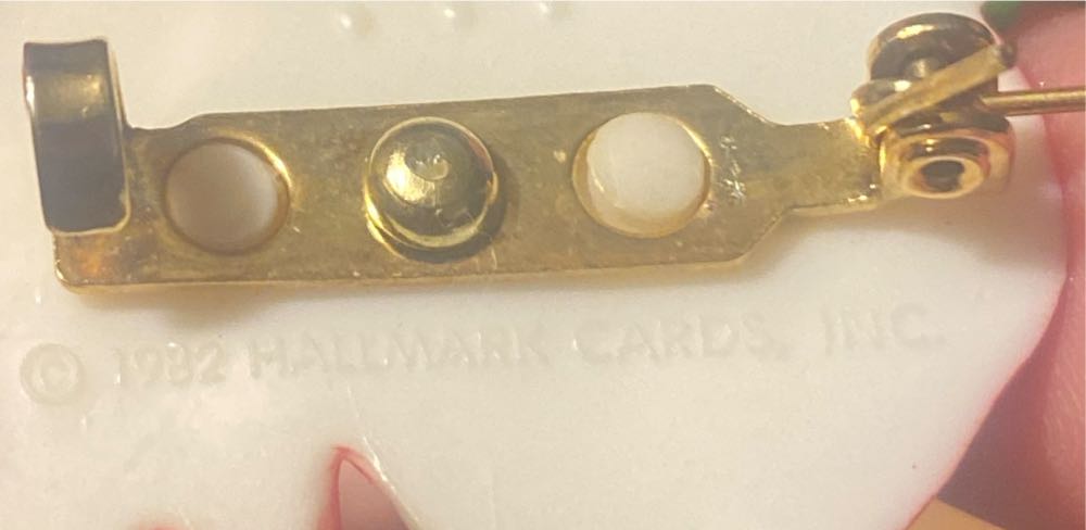 Hallmark Red Cardinal Pin - Holiday Pins (Cardinal) ornament collectible - Main Image 4