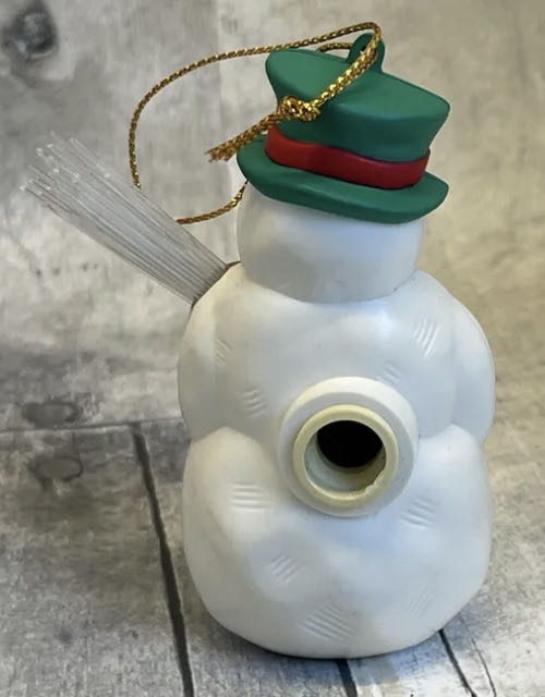 Super Special Snowman  ornament collectible - Main Image 3