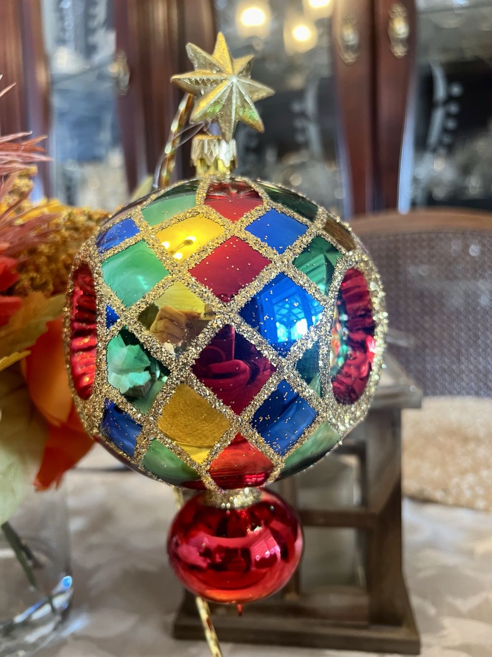 Double Indent Drop (Harlequin-Red Bottom), Large  ornament collectible - Main Image 2