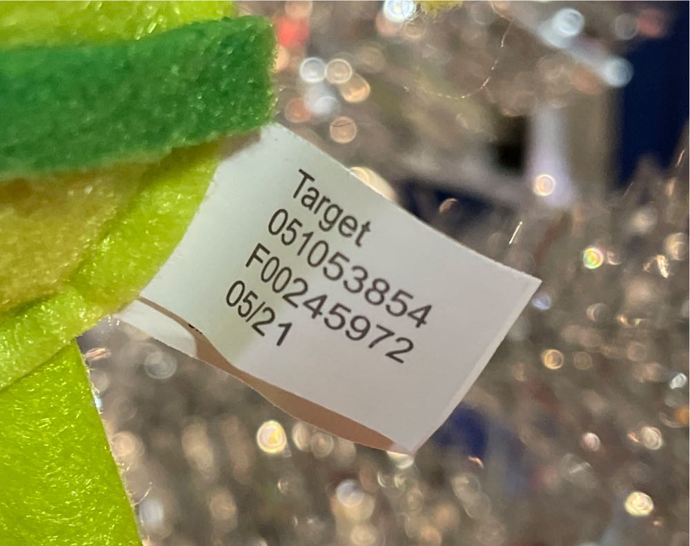 Felt Alien Ornament With Ray Gun - Aliens (Space) ornament collectible - Main Image 2