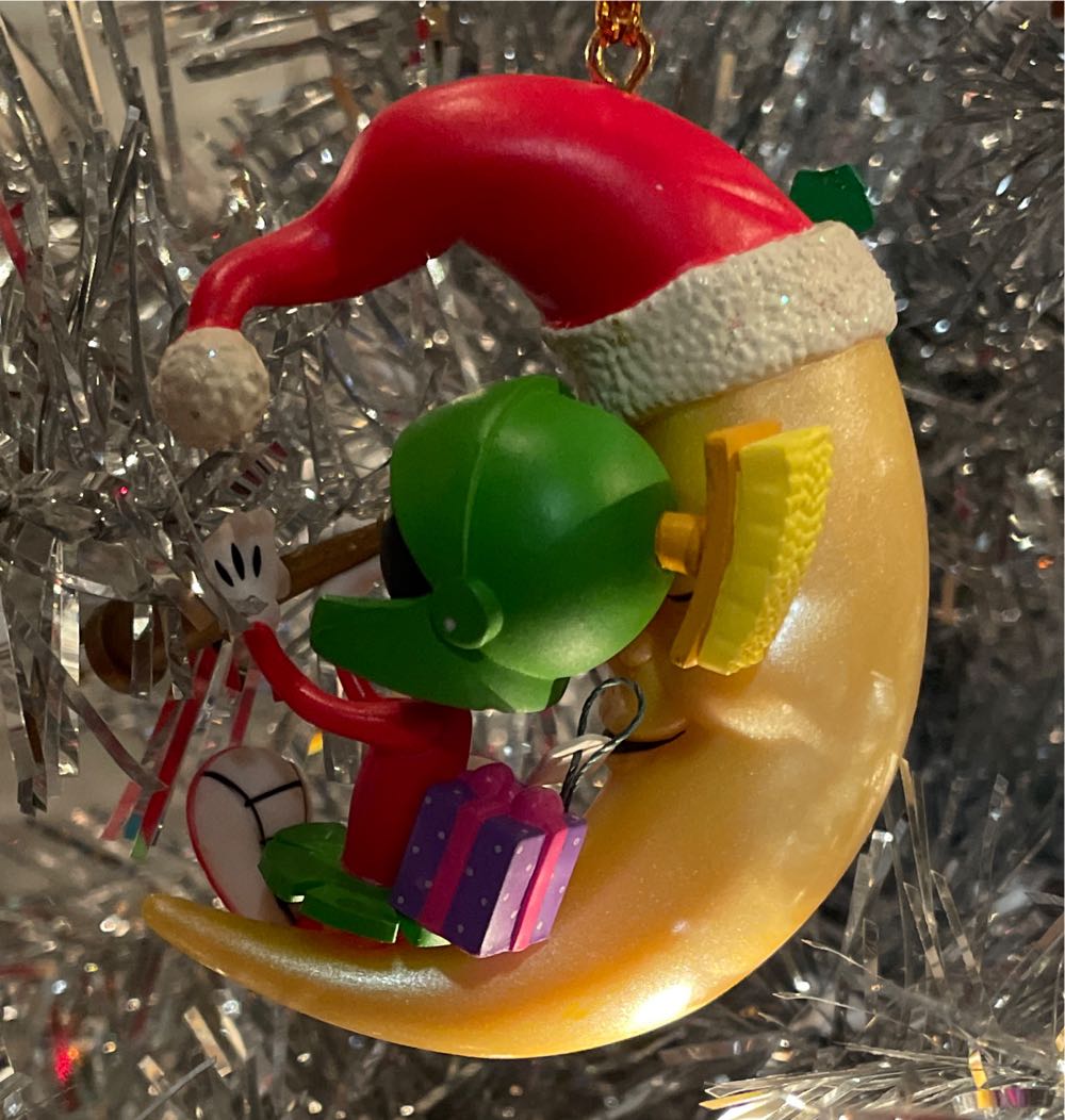 Marvin The Martian On The Moon - Aliens (Warner Bros. Looney Tunes) ornament collectible [Barcode 097013822965] - Main Image 2