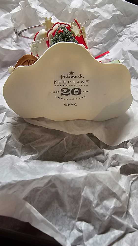 Snowtop Lodge Decorating Snow Lady Club Complements - Snowtop Lodge Series ornament collectible - Main Image 2