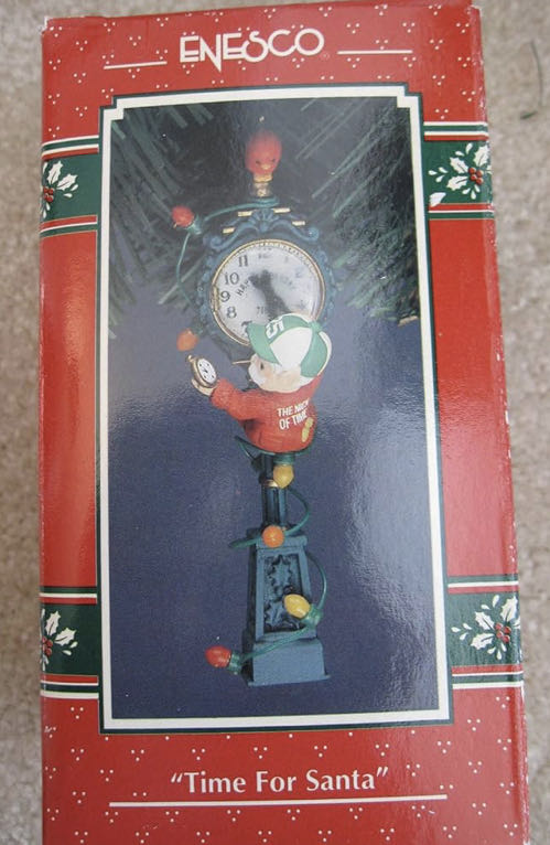 Enesco. Treasury Of Christmas Ornaments. Handy Dandy Elves. 1993. 6th & Final Series. Time For Santa. Designed By M. Gilmore Studio. - Handy Dandy Elf (6th & Final: Time For Santa) ornament collectible [Barcode 045544123259] - Main Image 2