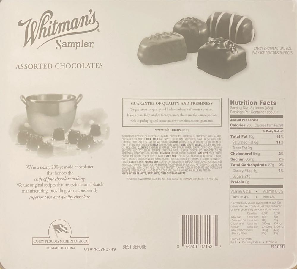 Merry Christmas Peanuts Whitman’s Sampler Tin - Whitman’s Sampler (Peanuts) ornament collectible [Barcode 076740071532] - Main Image 2