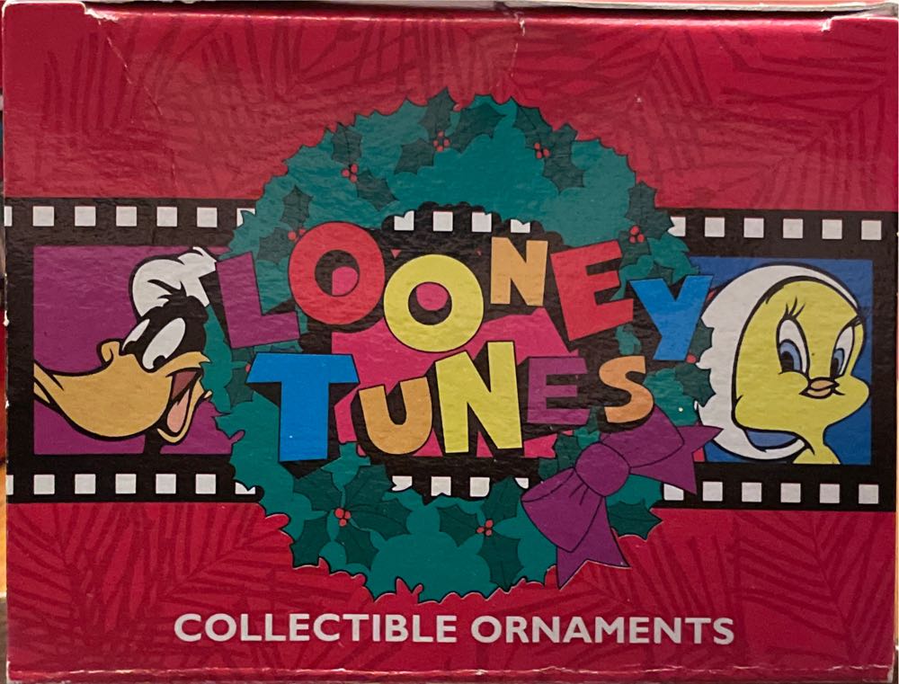 Tweety In Candy Cane Heart - Looney Tunes Collection (Cartoons) ornament collectible [Barcode 097013716981] - Main Image 2