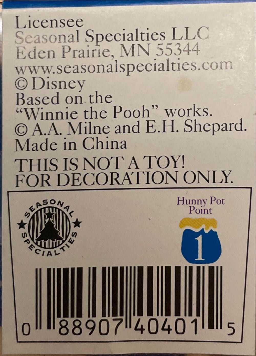 Winnie The Pooh Ball Ornaments - Winnie the Pooh (Disney) ornament collectible [Barcode 088907404015] - Main Image 3