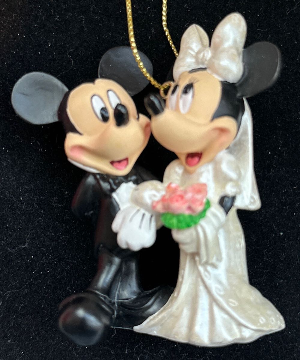 Hallmark All Aboard For Holiday Fun! The Peanuts Gang 2009 Keepsake Christm