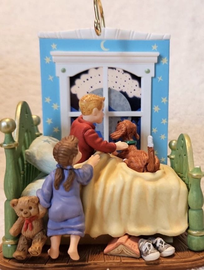 Christmas A Time to Believe  ornament collectible - Main Image 2