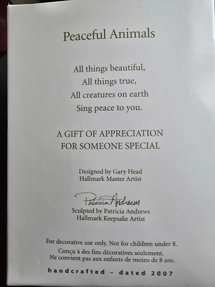 Peaceful Animals - KOC Member Exclusive (Animal) ornament collectible - Main Image 2