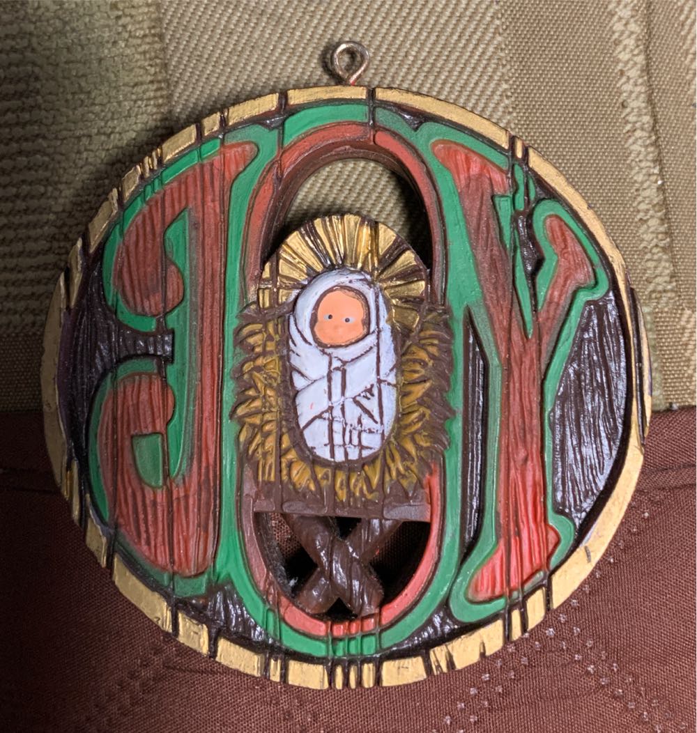 Joy - Nostalgia (Infant Jesus) ornament collectible - Main Image 2