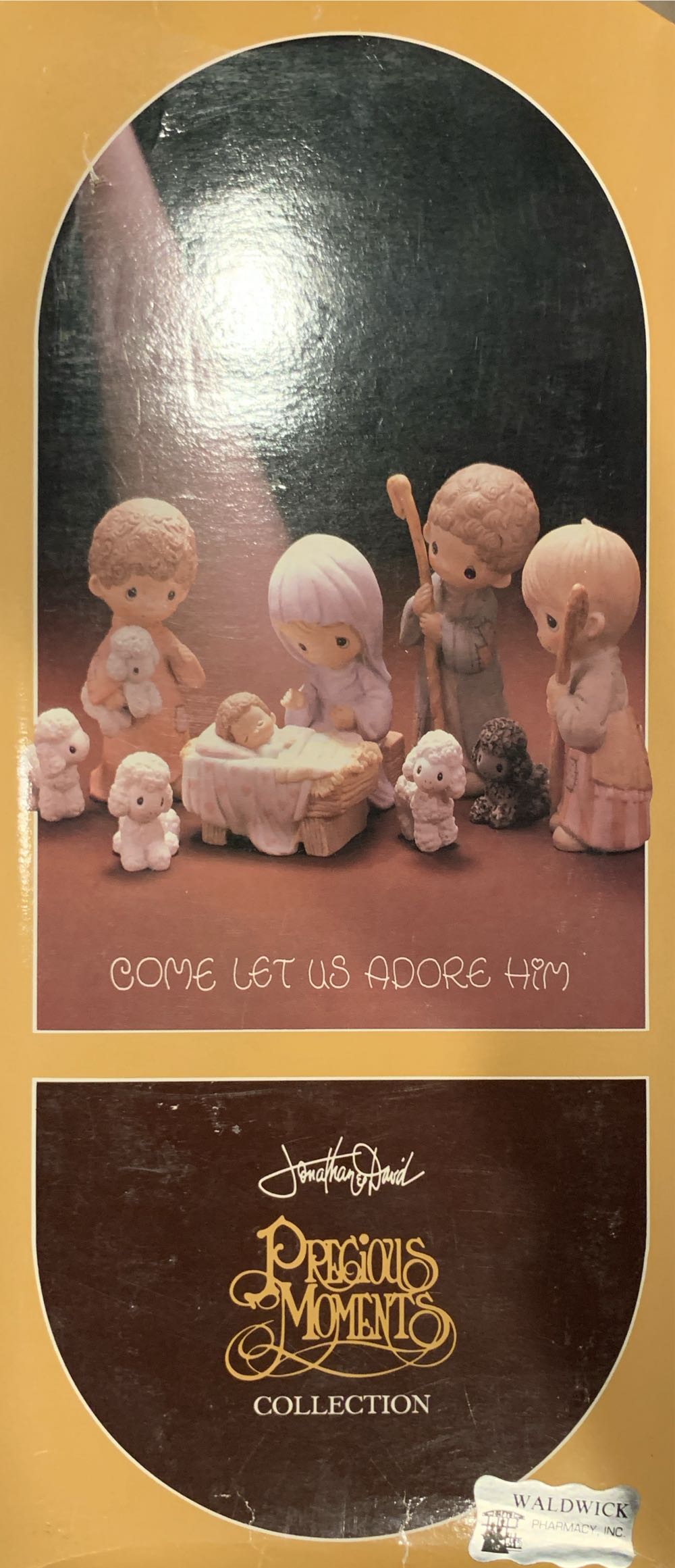 Hallmark Snoopy Mystery Ornament - Cape & Mask