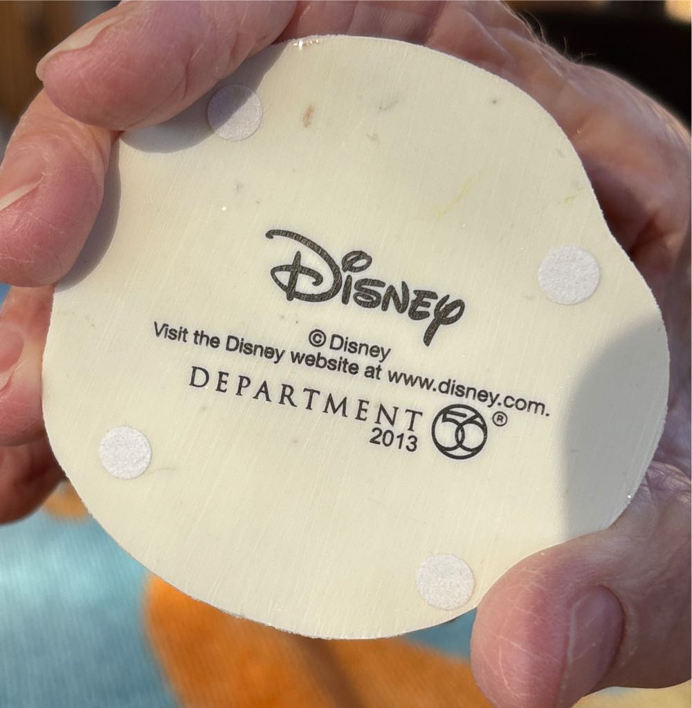 Mickey & Minnie Wrapping Gifts - Mickey’s Merry Christmas Village (Village) ornament collectible [Barcode 734409527362] - Main Image 3