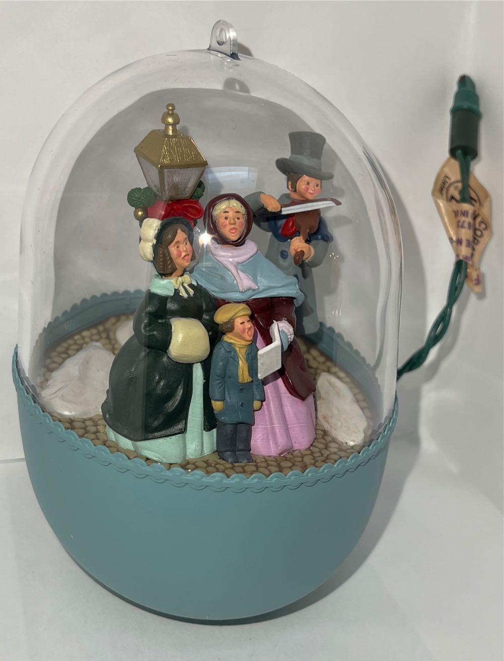 Joyous Carolers  (Magic Sound) ornament collectible - Main Image 4