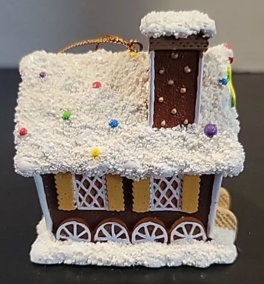 I Love Lucy Christmas Show Gingerbread House  ornament collectible - Main Image 4