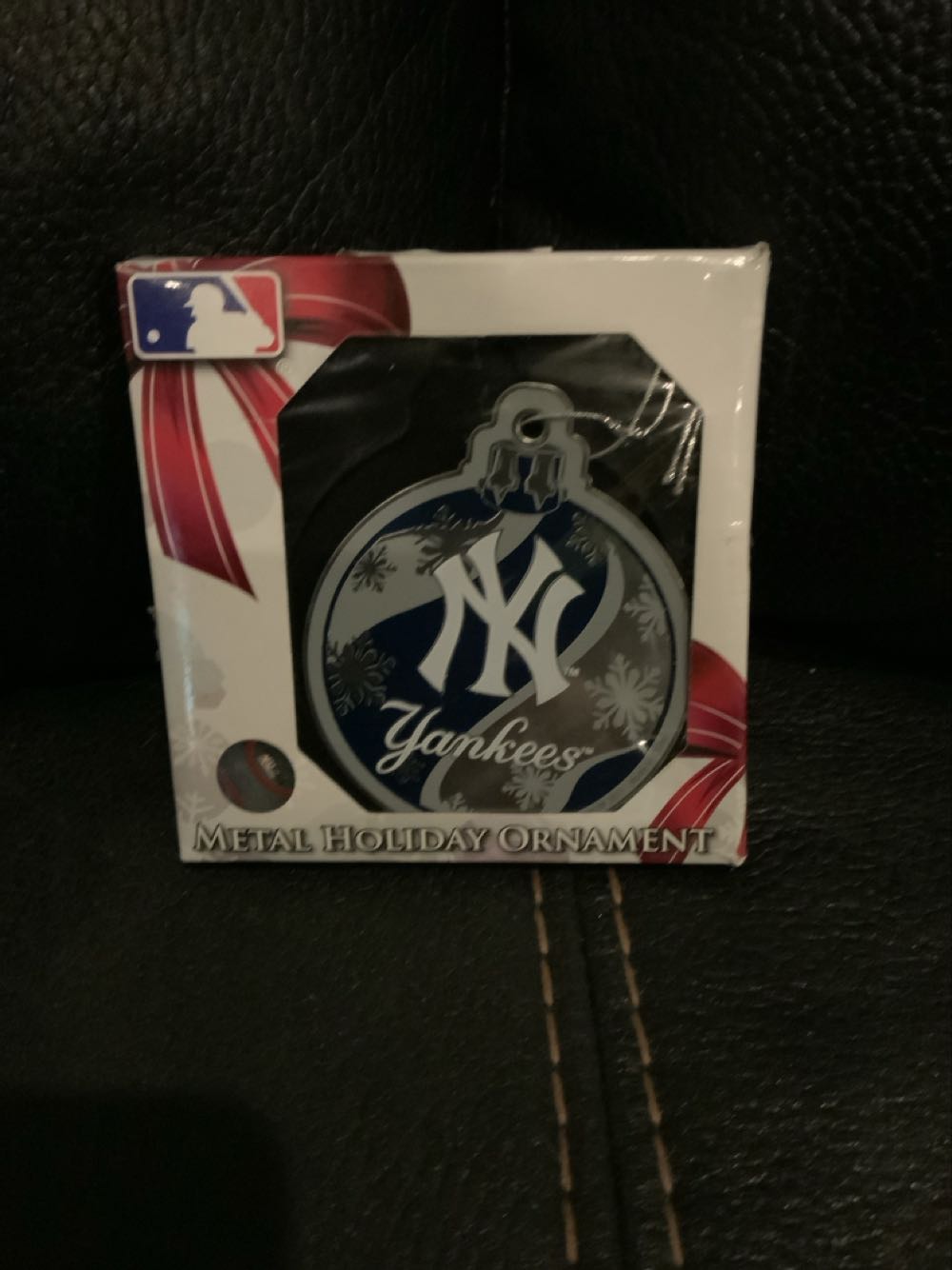 New England Patriots - Metal Holiday Ornament - Metal Holiday Ornament (New England Patriots) ornament collectible [Barcode 000016019164] - Main Image 2