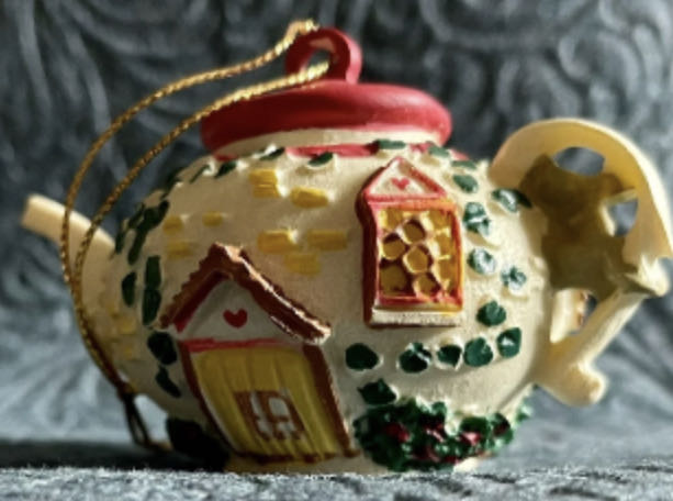 Holiday Tea Toast - Tiny Teapot ornament collectible [Barcode 045544019552] - Main Image 2