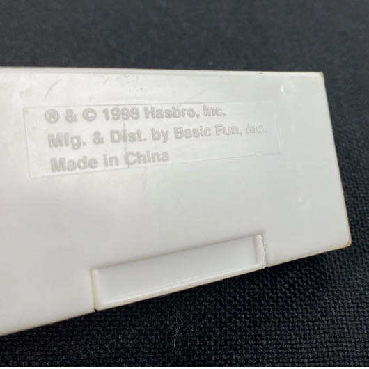 Clue®: CLASSIC GAMES ORNAMENT (Toys R Us Exclusive) - North Pole Classic Games (Hanging Ornament) ornament collectible [Barcode 014397740104] - Main Image 3