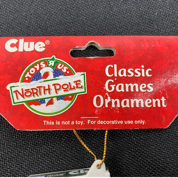 Clue®: CLASSIC GAMES ORNAMENT (Toys R Us Exclusive) - North Pole Classic Games (Hanging Ornament) ornament collectible [Barcode 014397740104] - Main Image 4