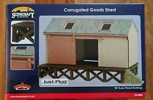 Bachmann Scenecraft 44 006 Corrugated Goods Shed Building New  ornament collectible [Barcode 803393003135] - Main Image 1