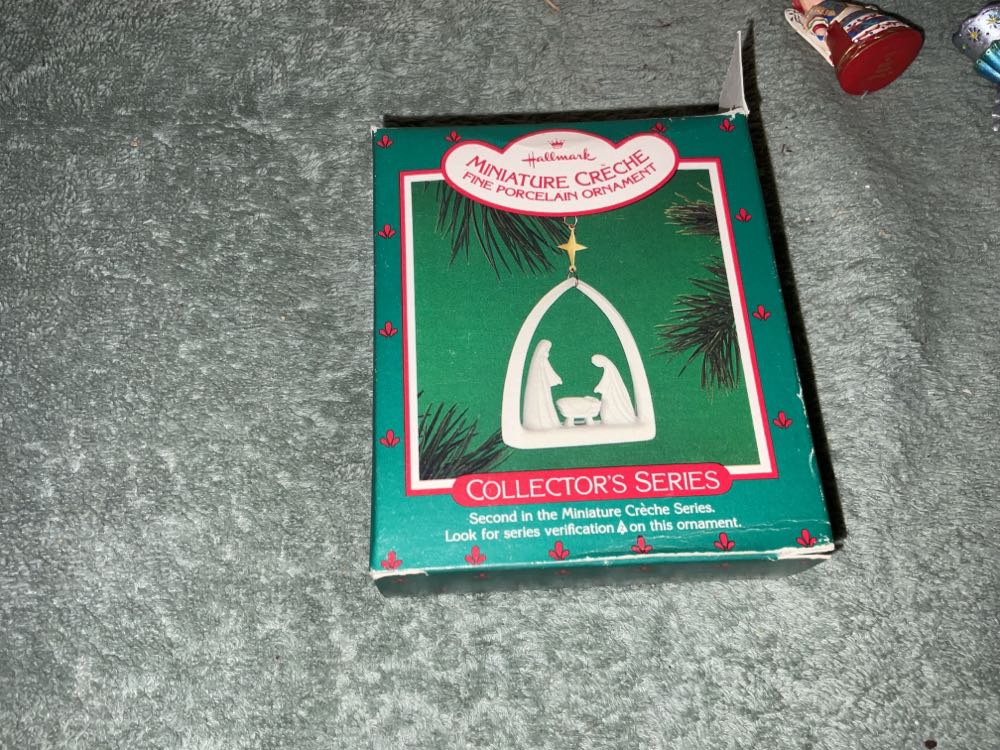 Miniature Creche #2  ornament collectible - Main Image 2