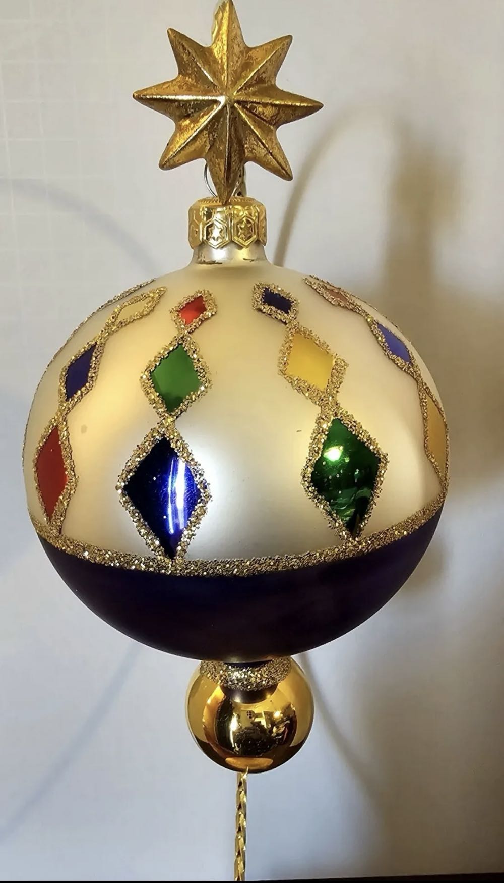 Father Christmas: 18: Caucasian