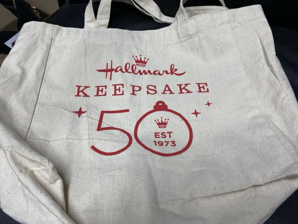 Plstc Cld Cup Keychain Chain Soft Touch Win Fy24