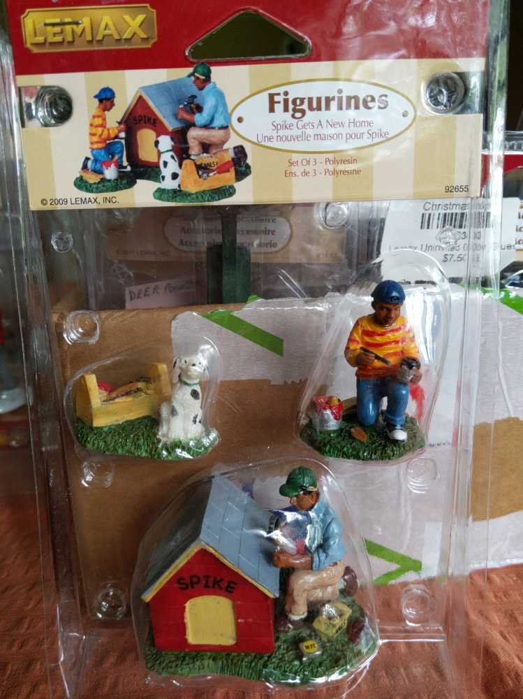 Spike Gets A New Home  ornament collectible [Barcode 728162926555] - Main Image 1
