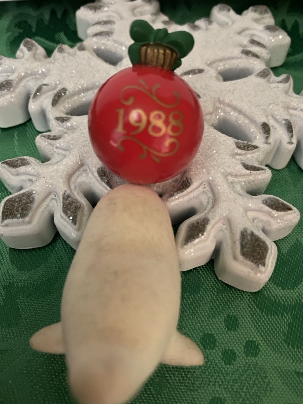 KOCC - 1988 Seal Of Friendship  ornament collectible - Main Image 3
