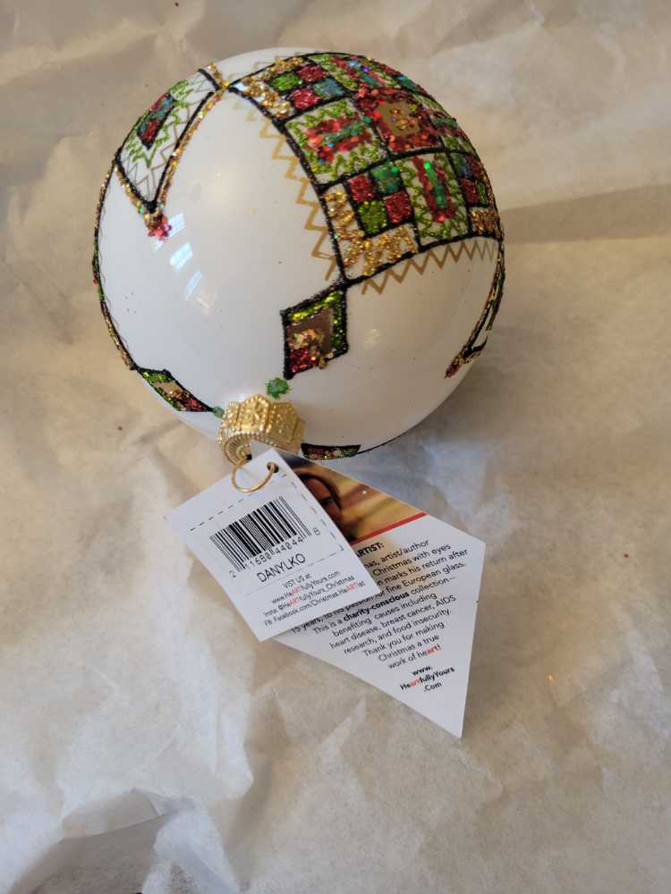 Painted Beauties Red Danylko - Painted Beauties (Painted Beauties) ornament collectible - Main Image 2