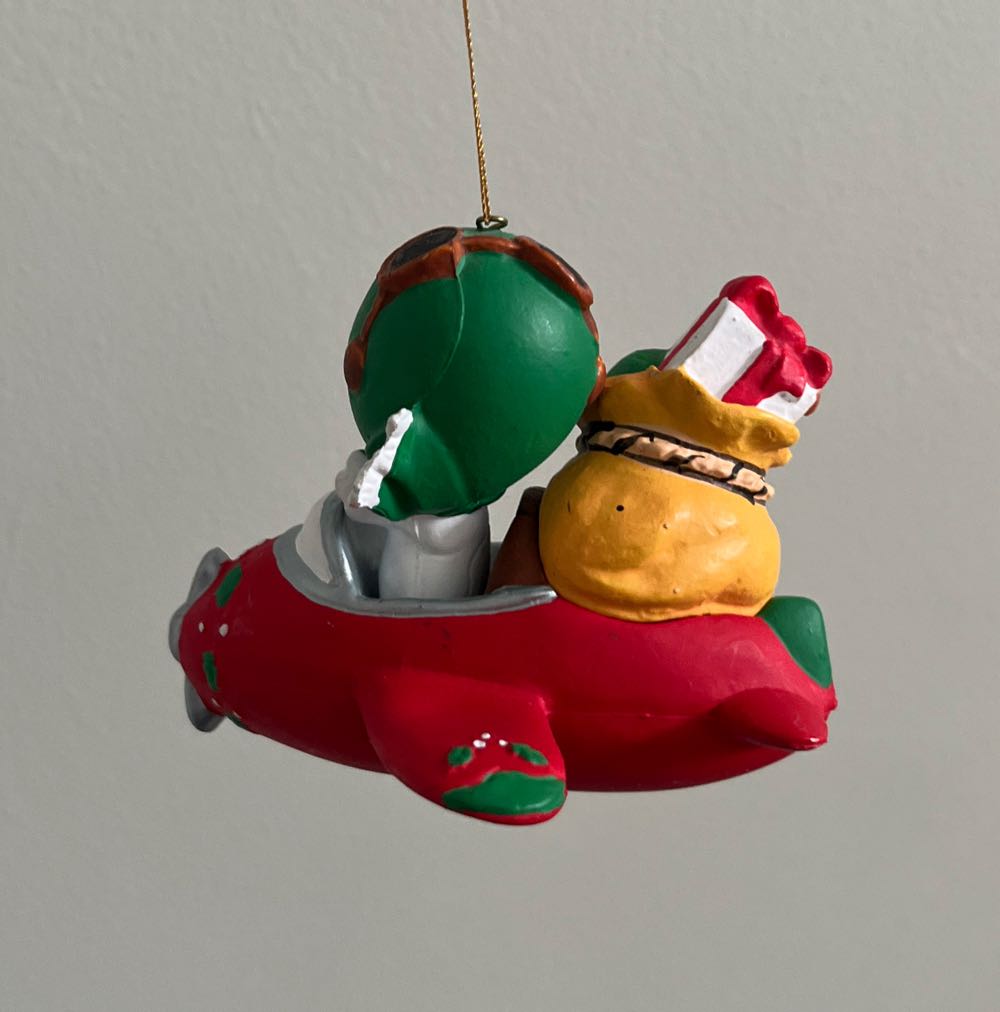 Pilot Santa Snoopy  ornament collectible - Main Image 2