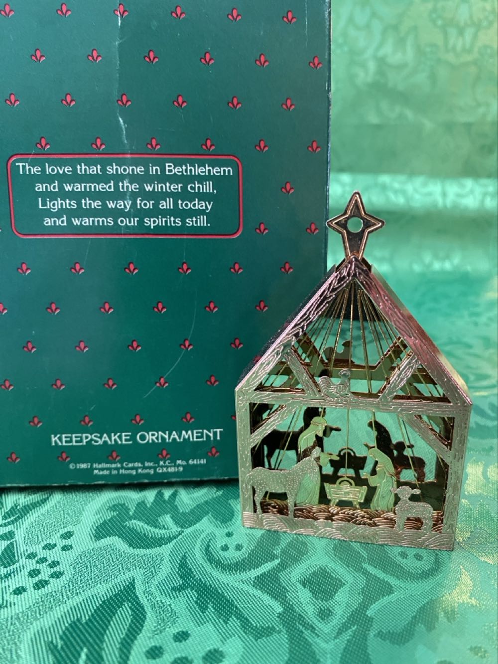 Miniature Crèche 3rd - Miniature Creche ornament collectible - Main Image 2