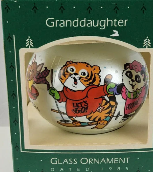 Merry Shirt Tales - Shirt Tales (Vintage Cartoons) ornament collectible - Main Image 3