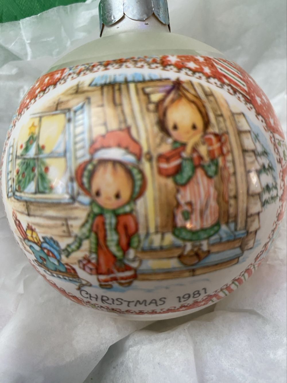 Betsey Clark - Betsey Clark Home For Christmas (Family Tree) ornament collectible - Main Image 3