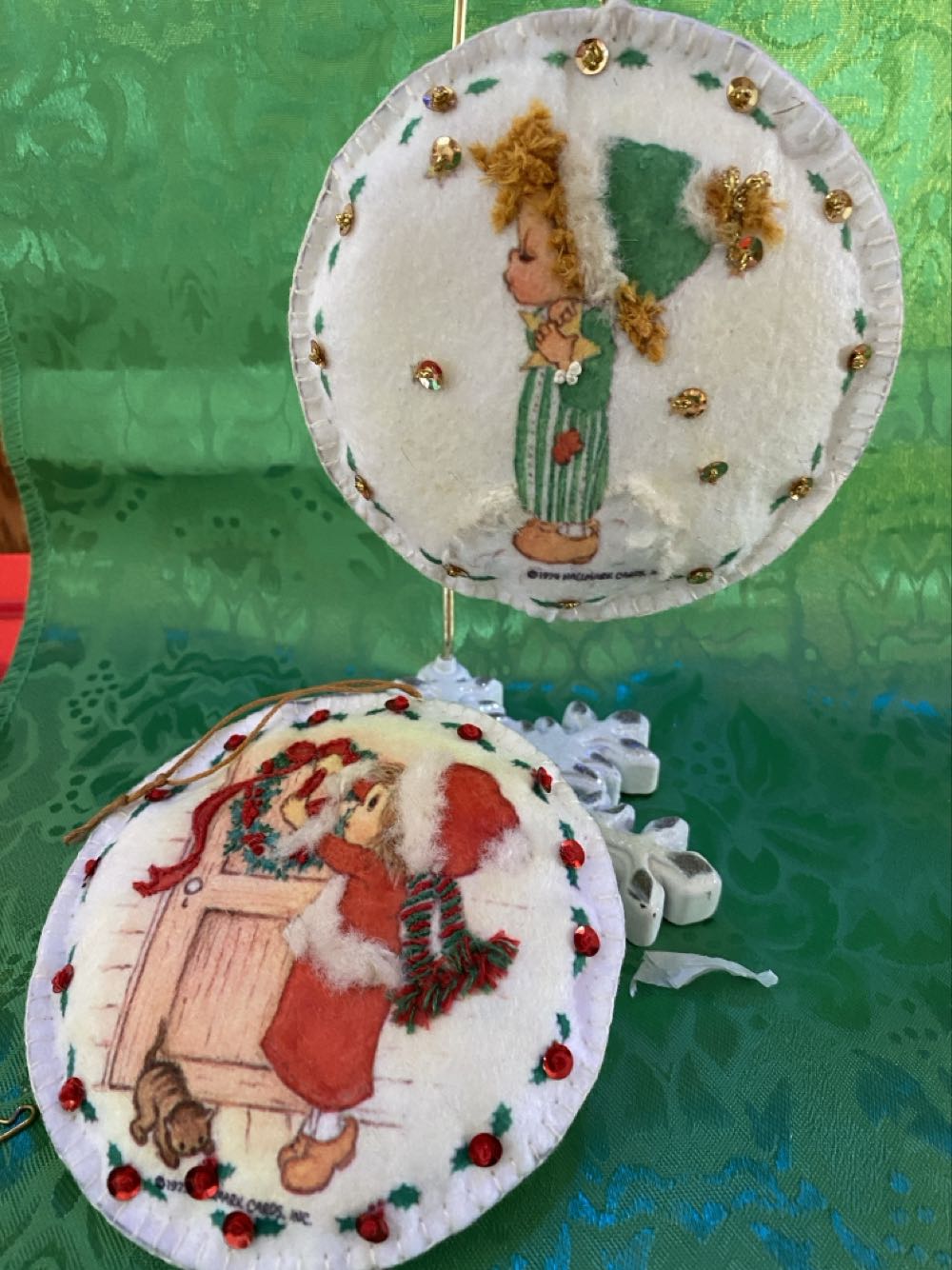 Betsey Clark Felt Ornament Kit - Betsey Clark Home For Christmas (Family Tree) ornament collectible - Main Image 2