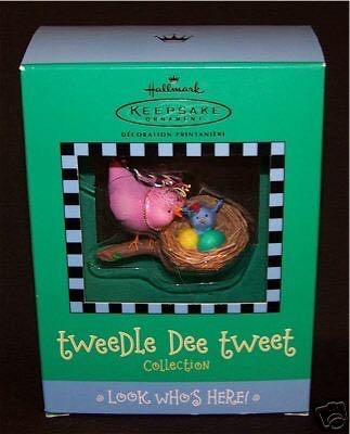 Hallmark Keepsake Ornament ”look Who’s Here” From The Tweedle Dee Tweet Collection Qeo8509  ornament collectible [Barcode 015012721638] - Main Image 1