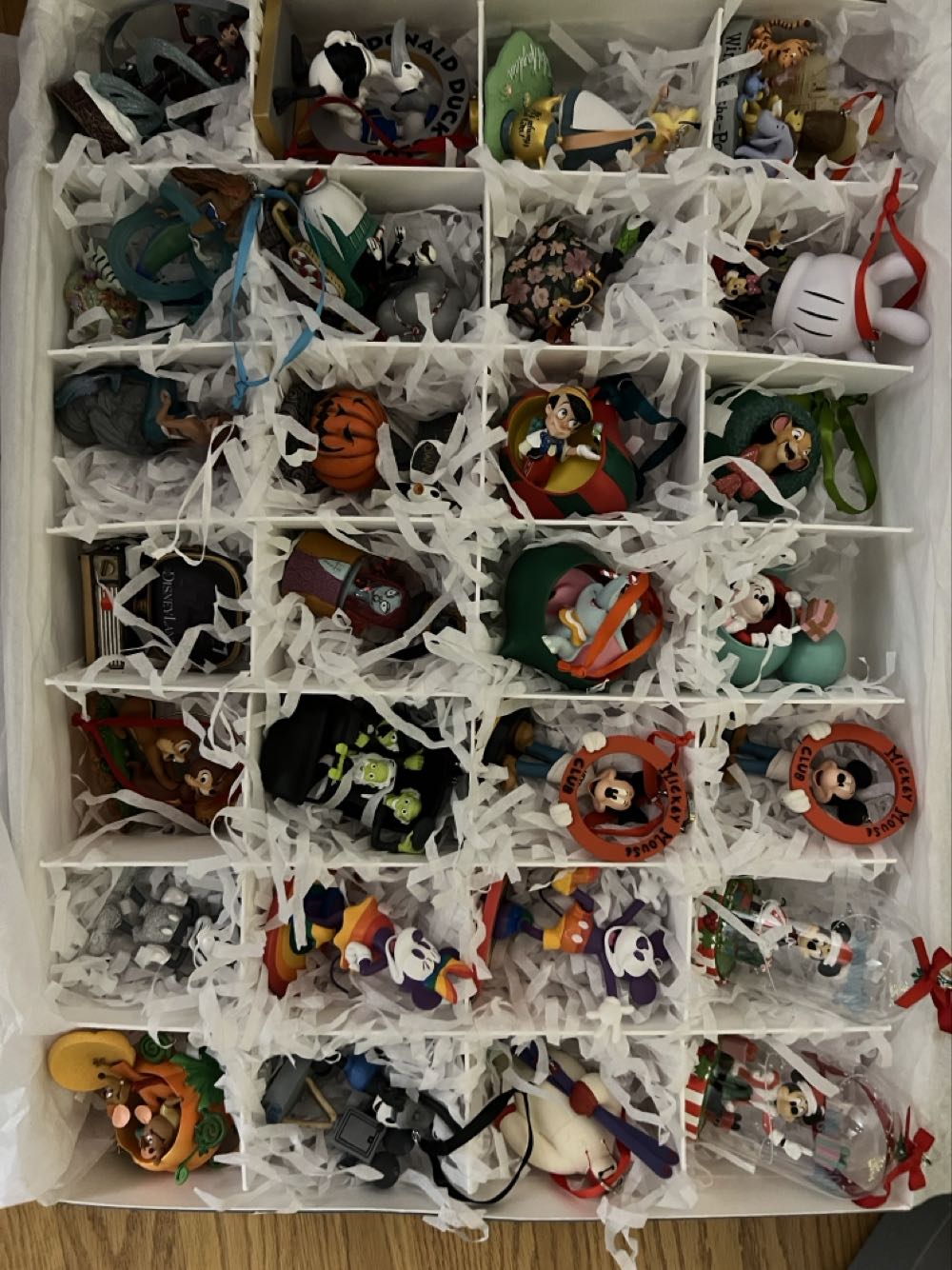 Disney Collection 2023  ornament collectible - Main Image 4