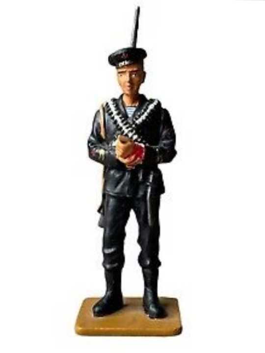 Merry Olde Santa: 01: Santa Holding Mini Christmas Tree