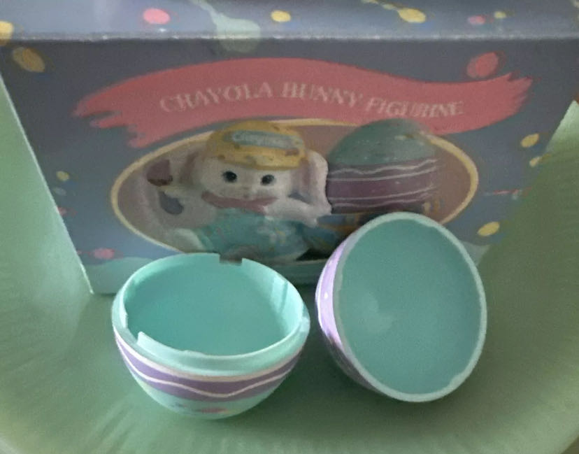 Crayola Easter Bunny Figurine - Crayola Easter (Easter Collection) ornament collectible - Main Image 3