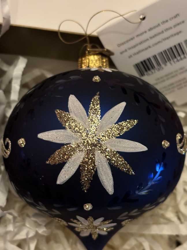 Starburst Reflector Ball 2016 Heritage Collection - Heritage Collection ornament collectible [Barcode 763795114443] - Main Image 3