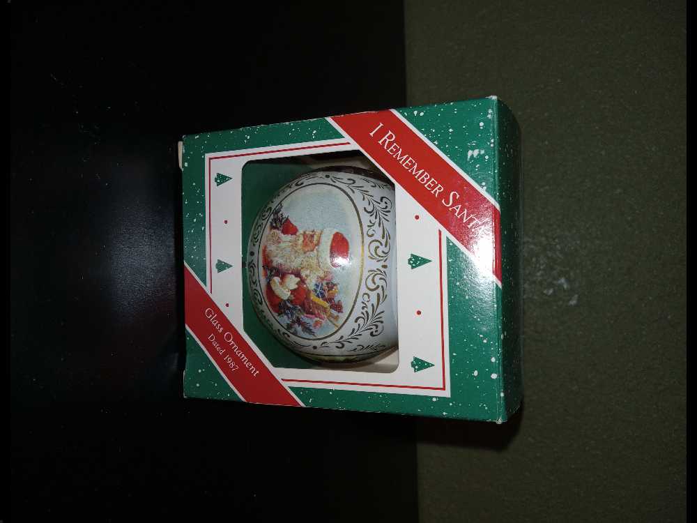 Table Cloth - Vinyl - Jolly Santa