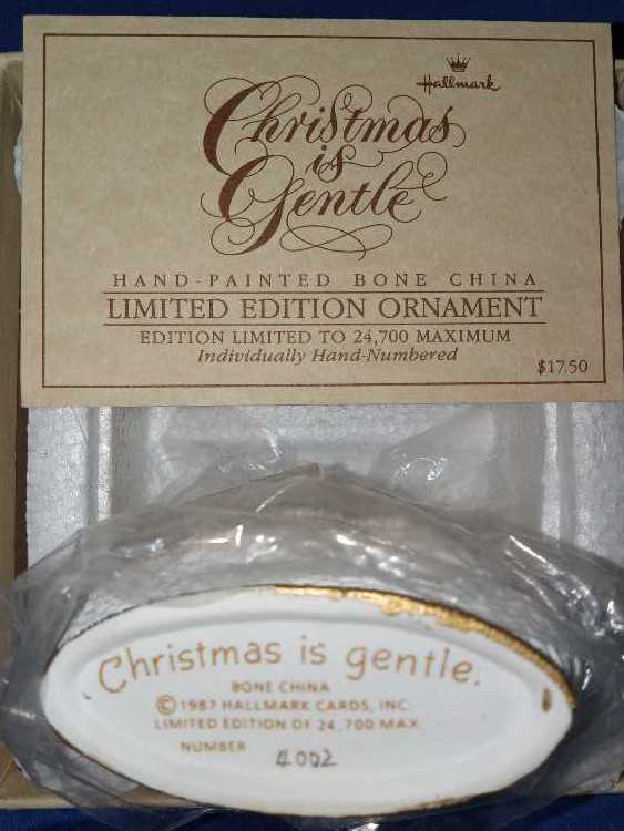 Christmas Is Gentle 1987 - Limited Edition   Individually Hand Numbered - Limited  Edition Hand-Painted Bone China (Lambs) ornament collectible - Main Image 4