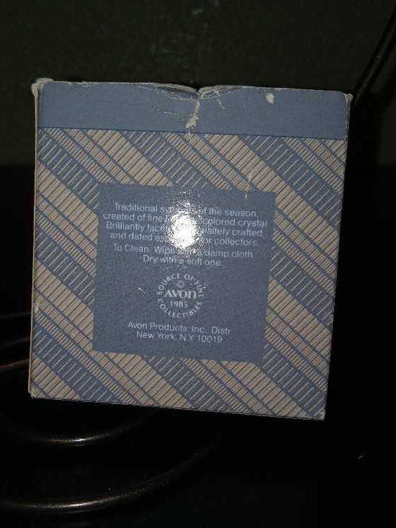 Christmas Village - Fostoria Ornament collection - Avon Gift Collection (Star of Bethlehem) ornament collectible - Main Image 2