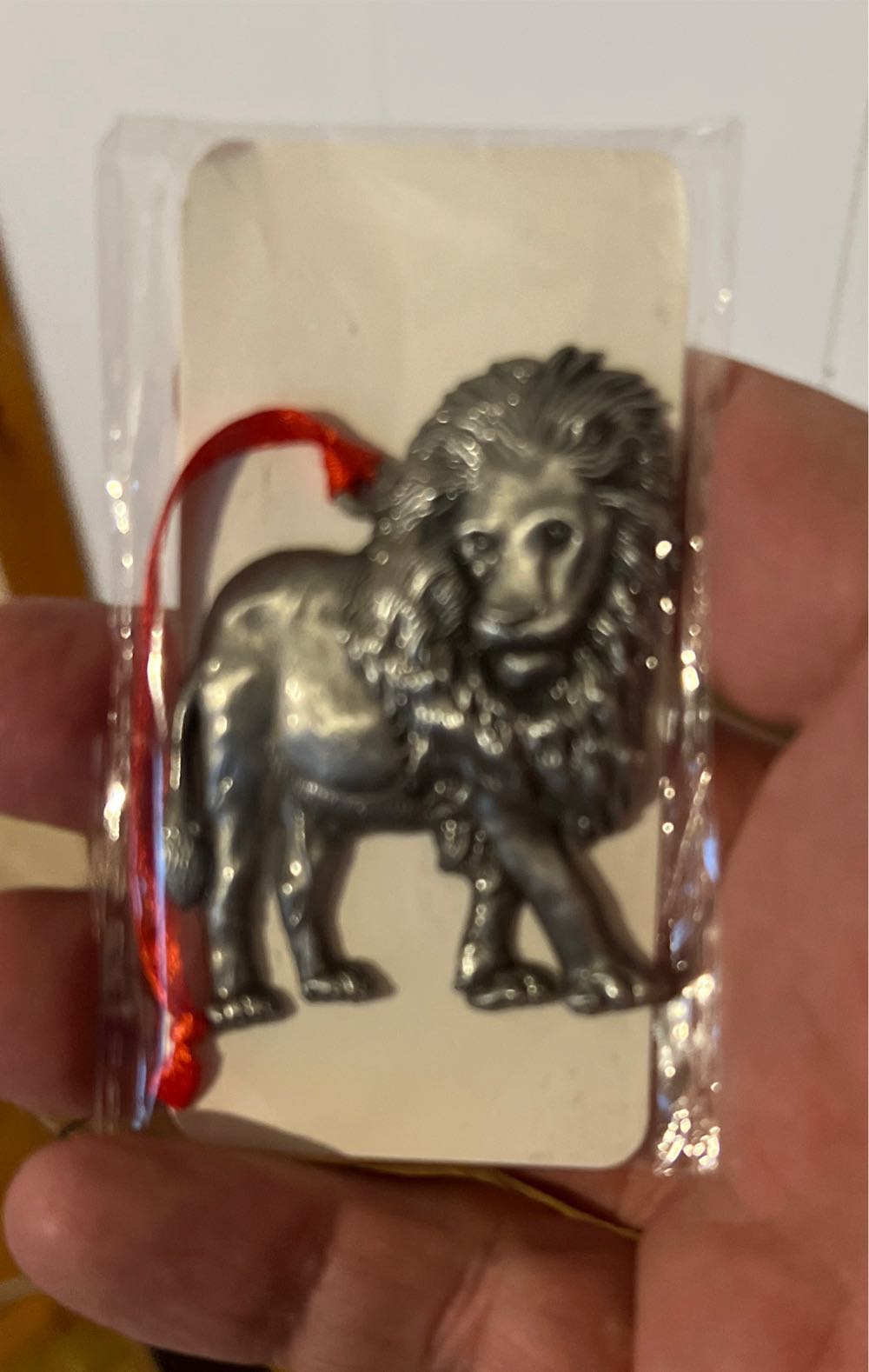 Lion Christmas Ornament Pewter Charm Decorative Vacation Travel Souvenir Zoo Safari Jungle Animals Theme Decoration  ornament collectible - Main Image 3