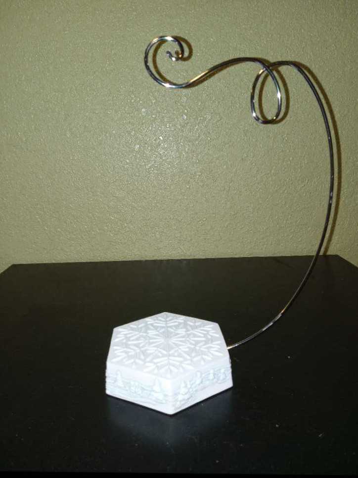 Double Ornament Display Stand - Club Exclusive  - Ornament Club Exclusive  Display Holder (Club Exclusive) ornament collectible - Main Image 2