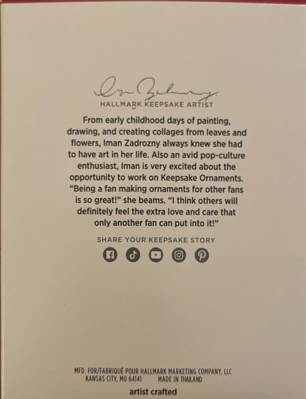 Hallmark Keepsake Christmas Ornament Been There Loved That! Photo Frame Gift For Her - Annual Frame (Photo Holder Ornament) ornament collectible [Barcode 661127009996] - Main Image 4