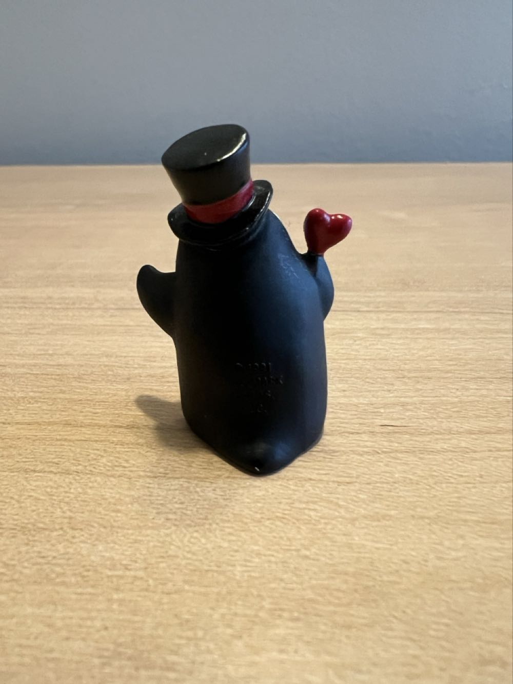 Hallmark Merry Miniatures Penguin In Tux  (Penguins) ornament collectible - Main Image 2